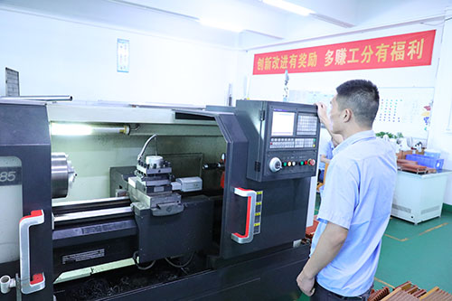 桌面型自動(dòng)點(diǎn)膠機(jī)加工